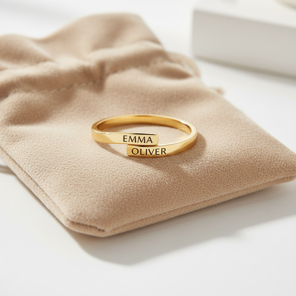 Bague Ria sur pochette velours beige