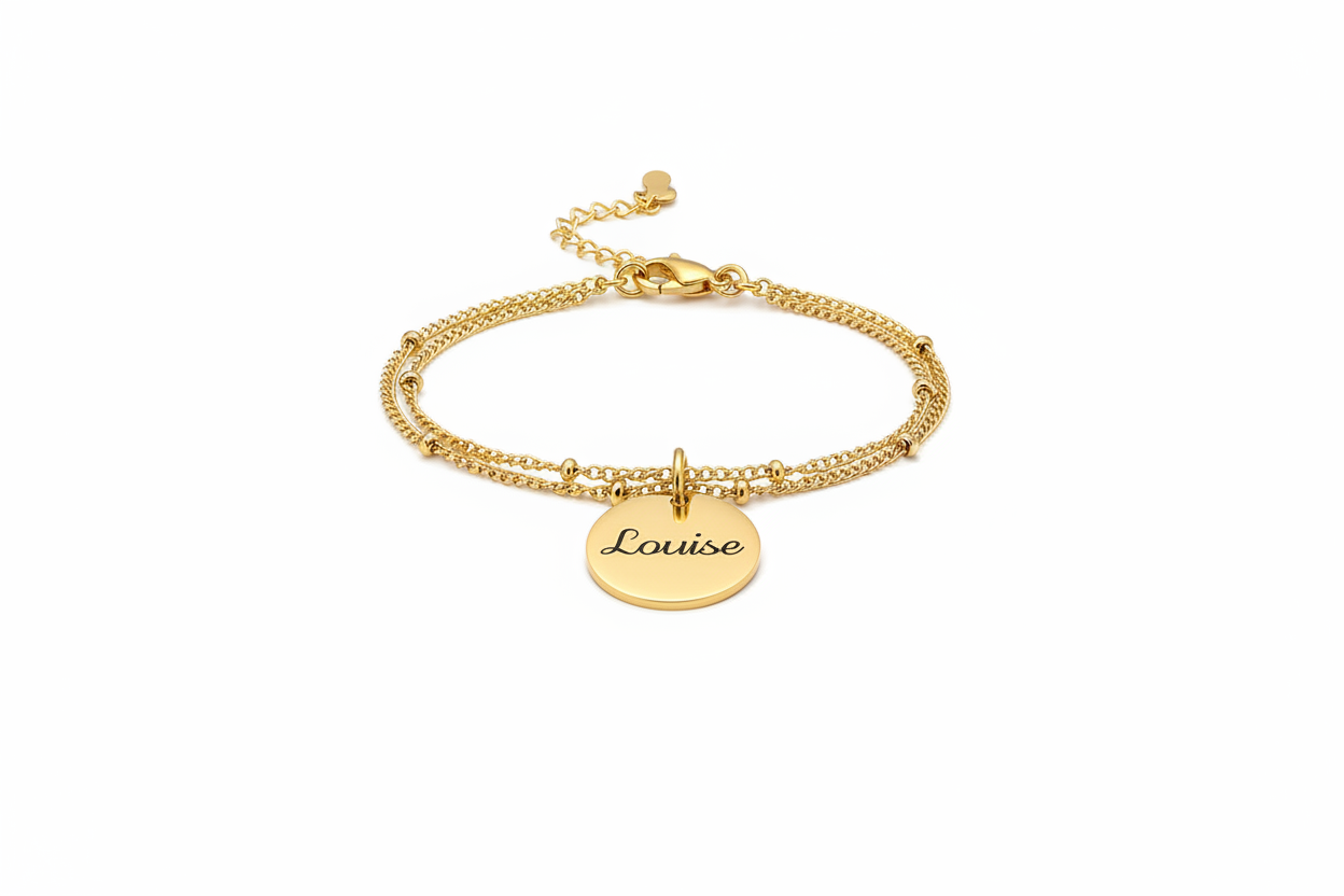 Bracelet double chaîne médaille fond blanc